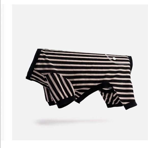 SILVER PAW DOG PJs BLACK and GRAY STRIPE SIZE LARGE - Picture 3 of 13